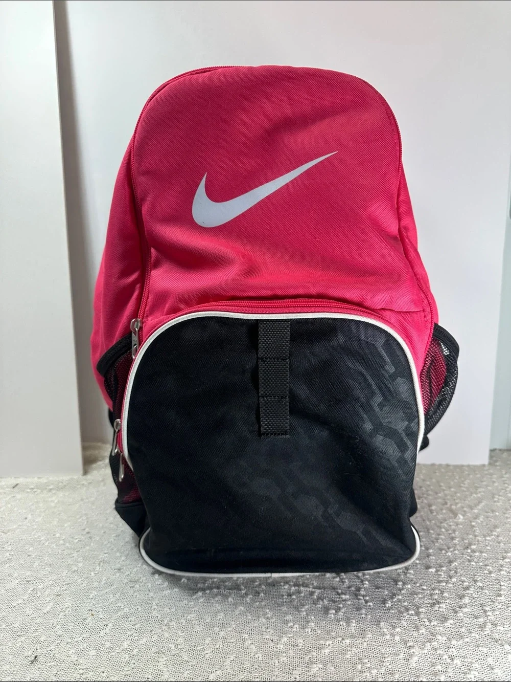 osprey bag go outdoors Transporter 36L Travel Pack, White OS gender-female Every pack in the SB Courthouse Backpack Color:Malayan Tiger